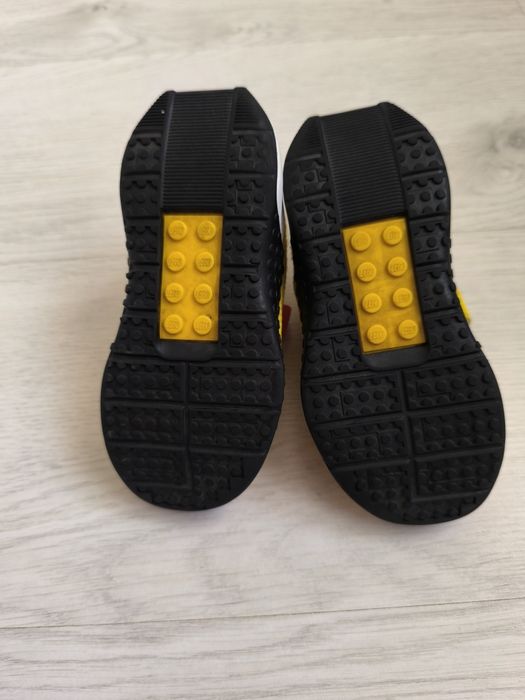 Кросівки адідас, кросовки Адидас, Adidas