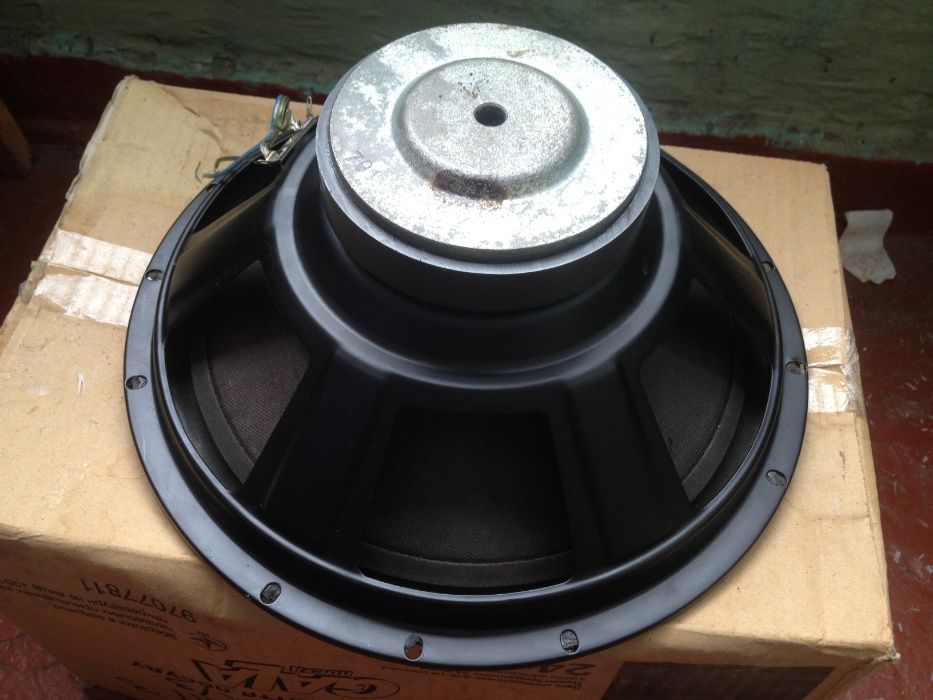 продам безпроводную мышку и ди.на.ми.ки