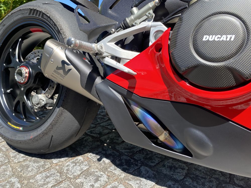 Ducati Panigale V4S 2021