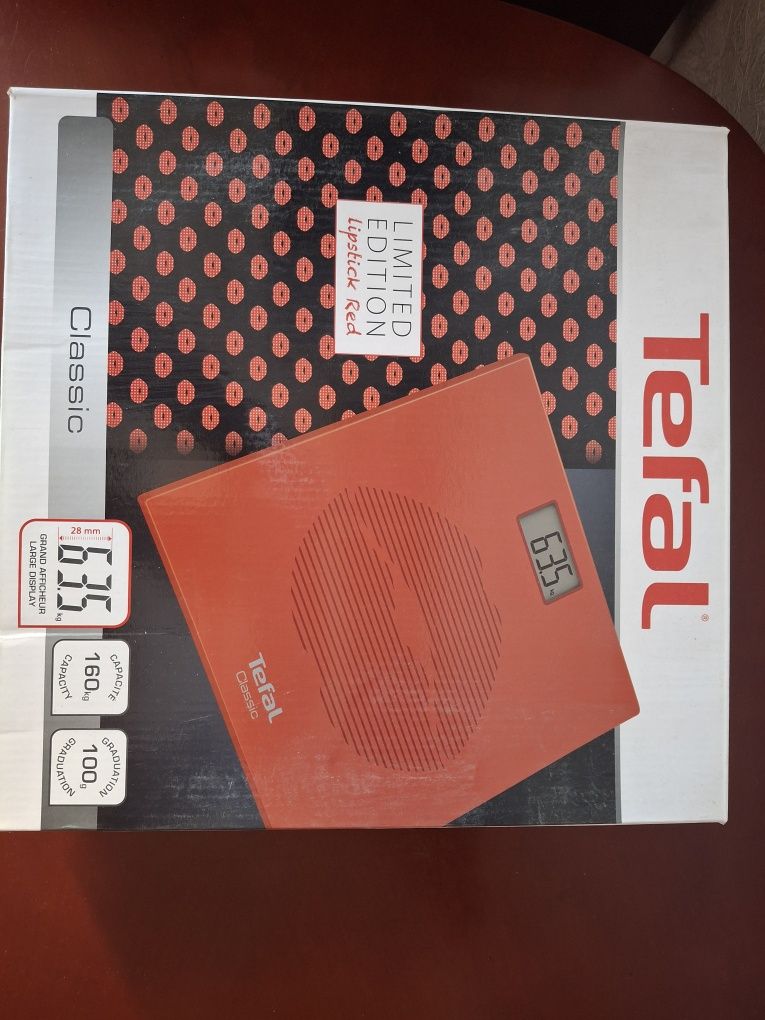 Продам ваги Tefal