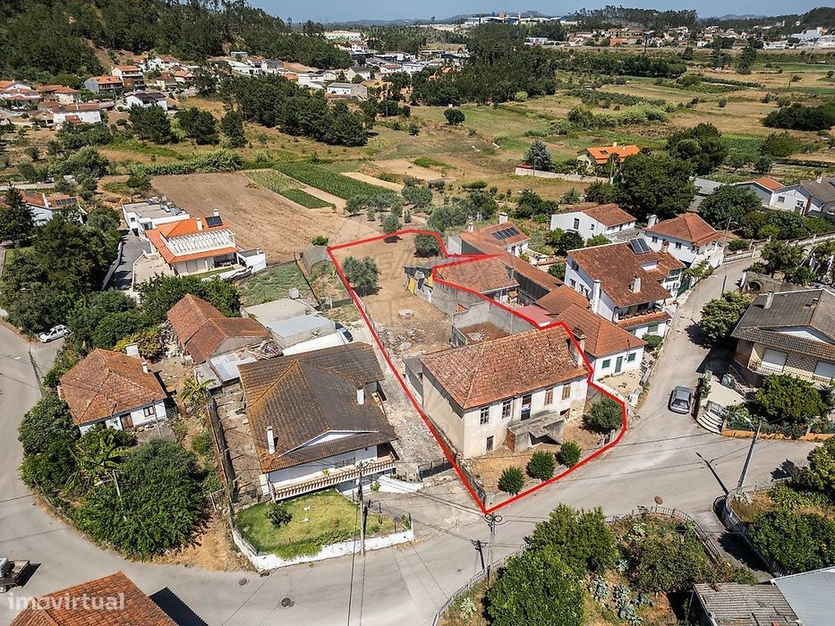 Moradia T4 para venda