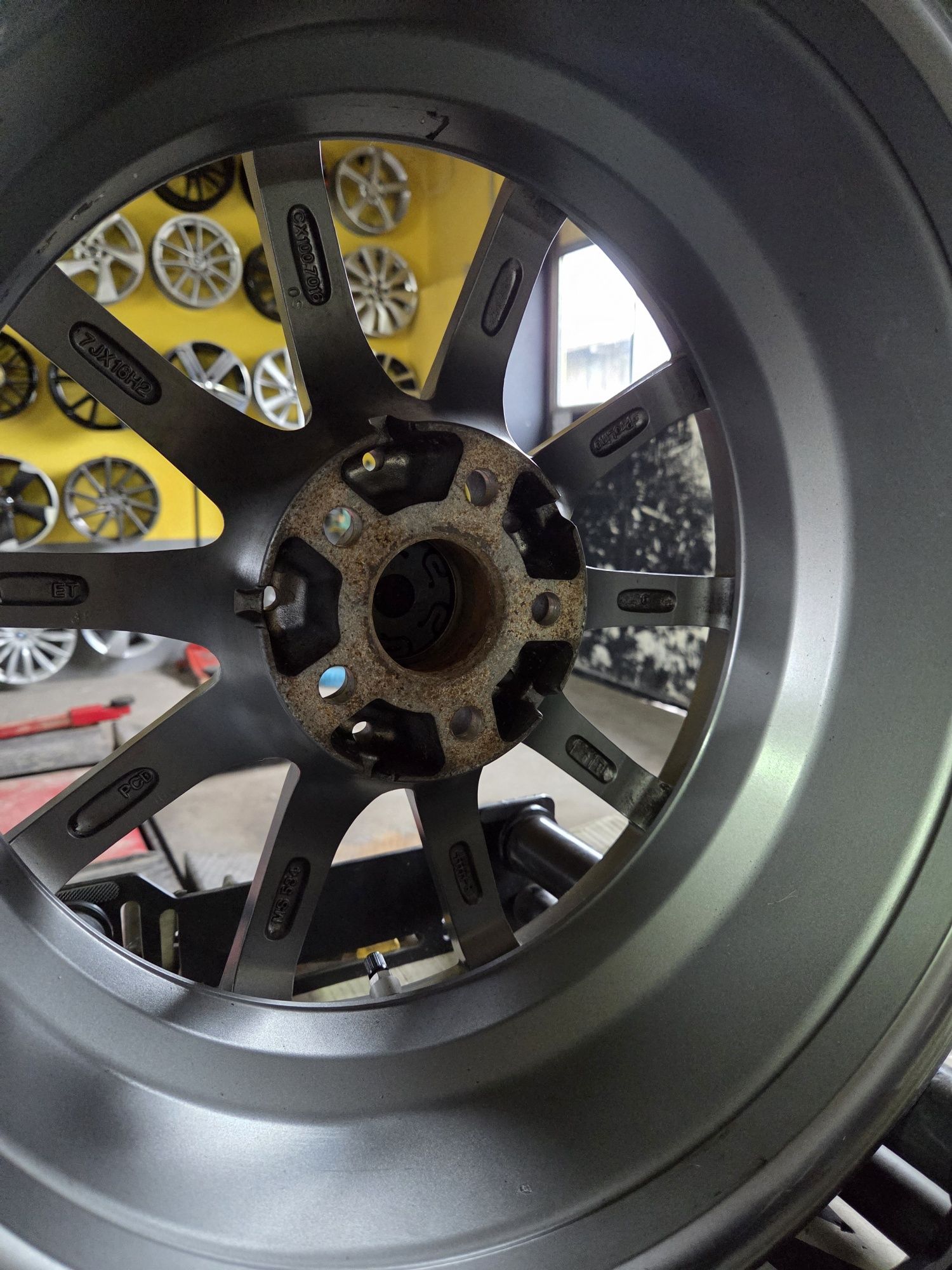 Felgi Aluminiowe 5x105 7Jx16 ET 38 Opel Astra J Astra K Mokka