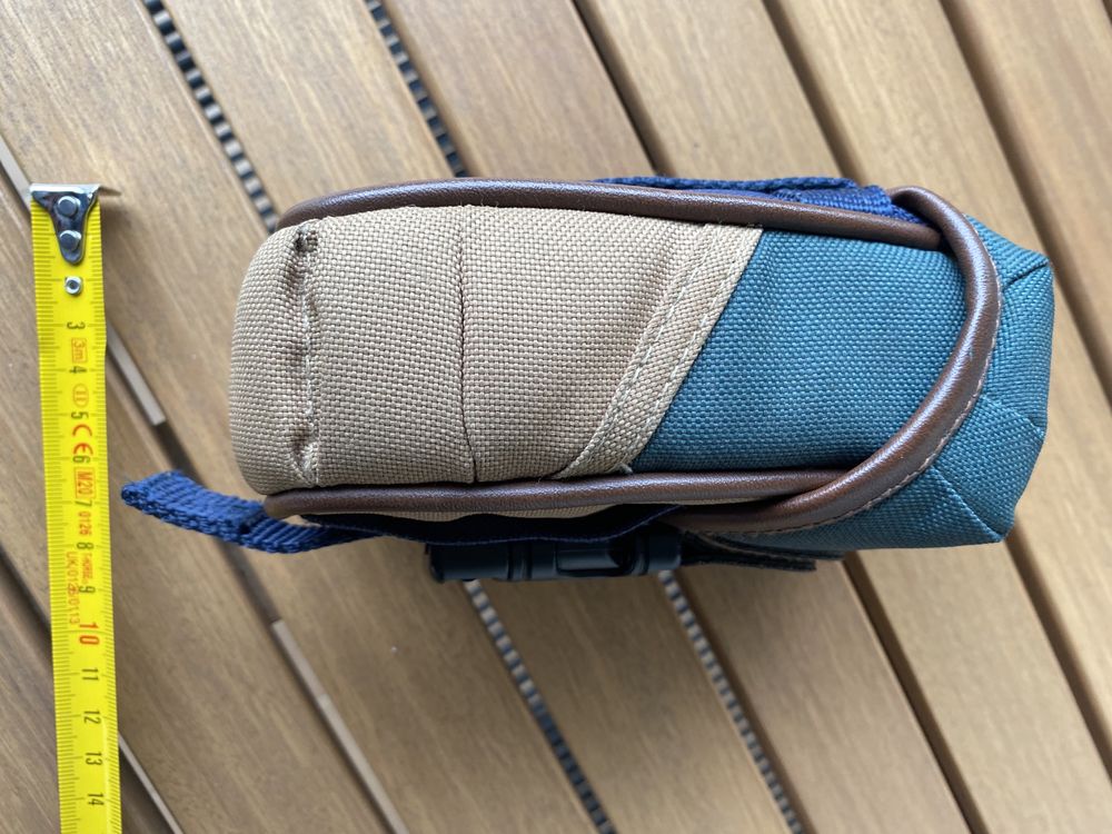 Bolsa pequena para máquina fotográfica