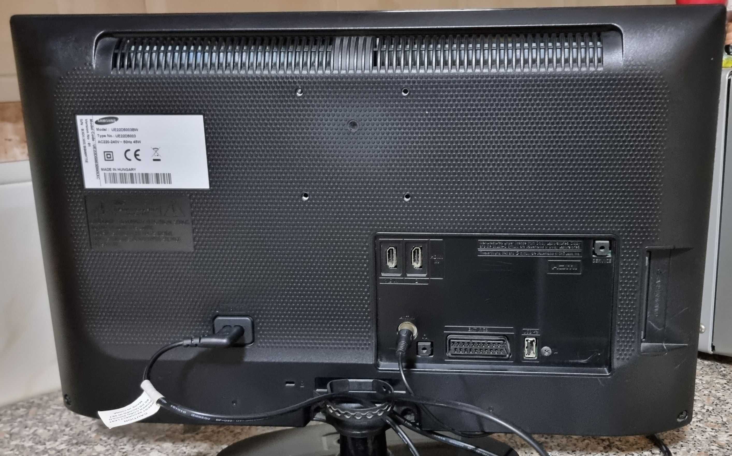 Televisão Samsung 22" com DVB-T