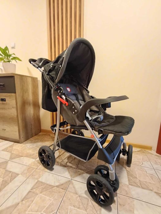 Witam. Mam na sprzedaż wózek Lionelo spacerówka.