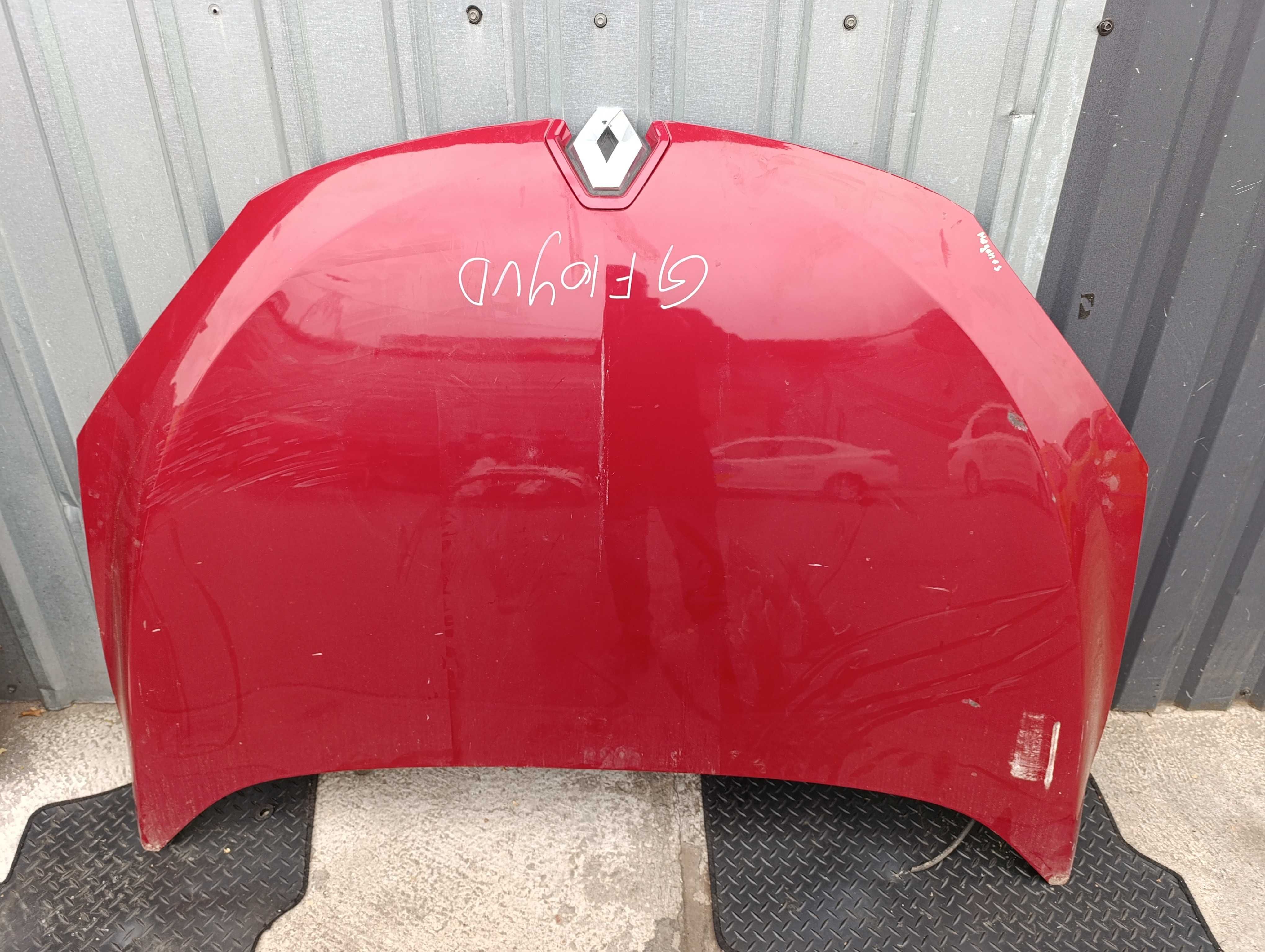 Капот Renault Megane 3 2008-13г.в., дорестайлинг