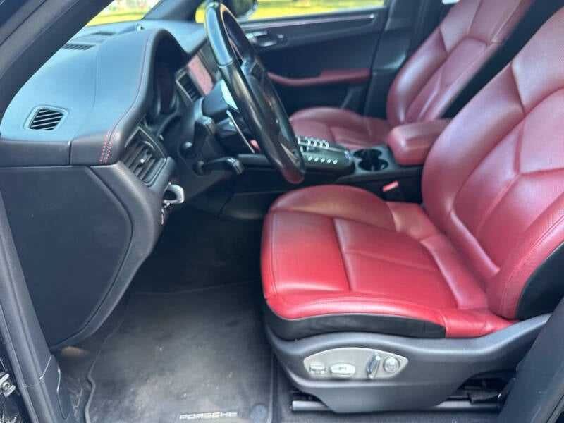 2018 Porsche Macan
