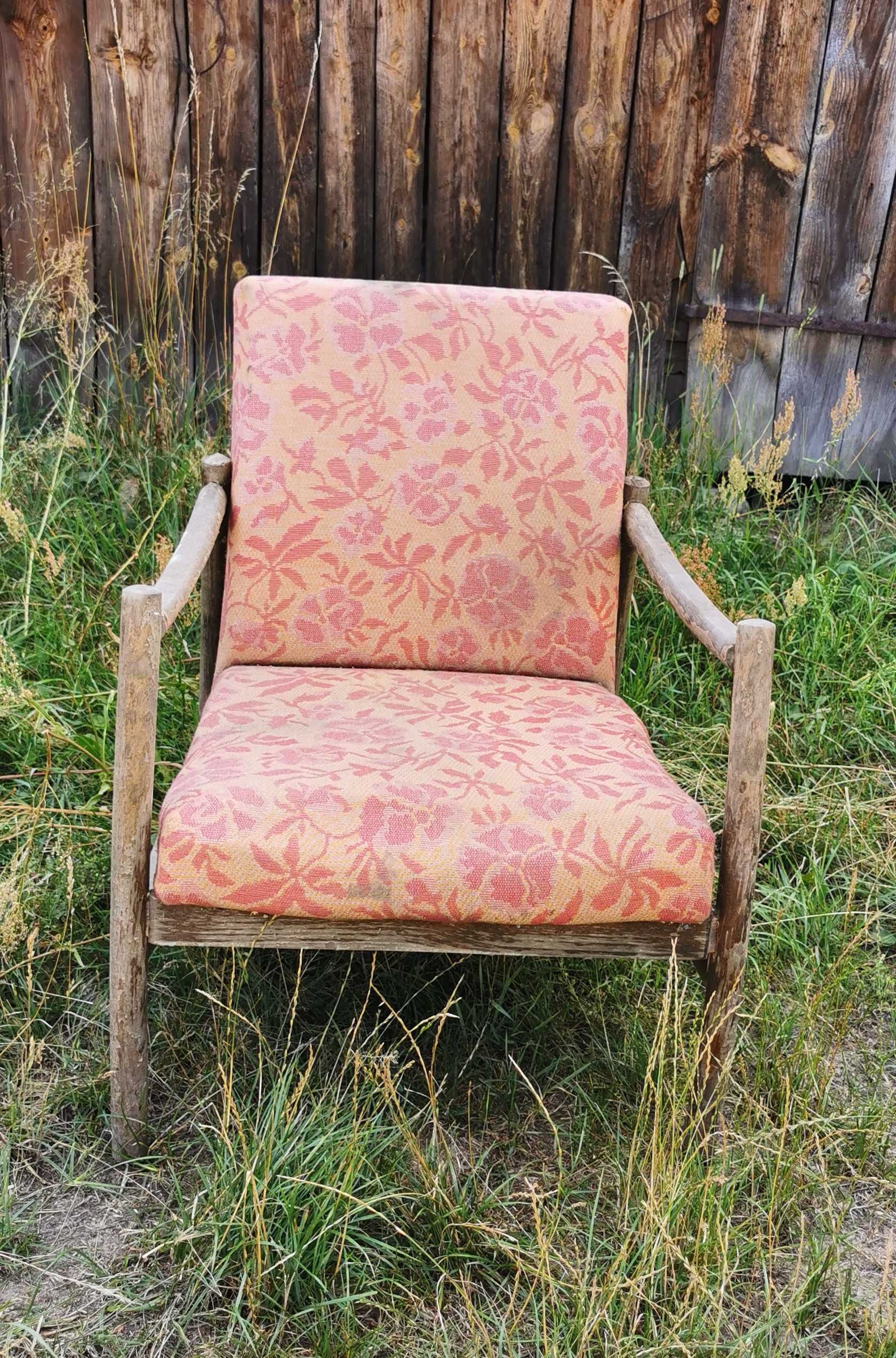 Okazja Fotel Fotele B8410 PRL Vintage Retro 250 zł za 3 sztuki.