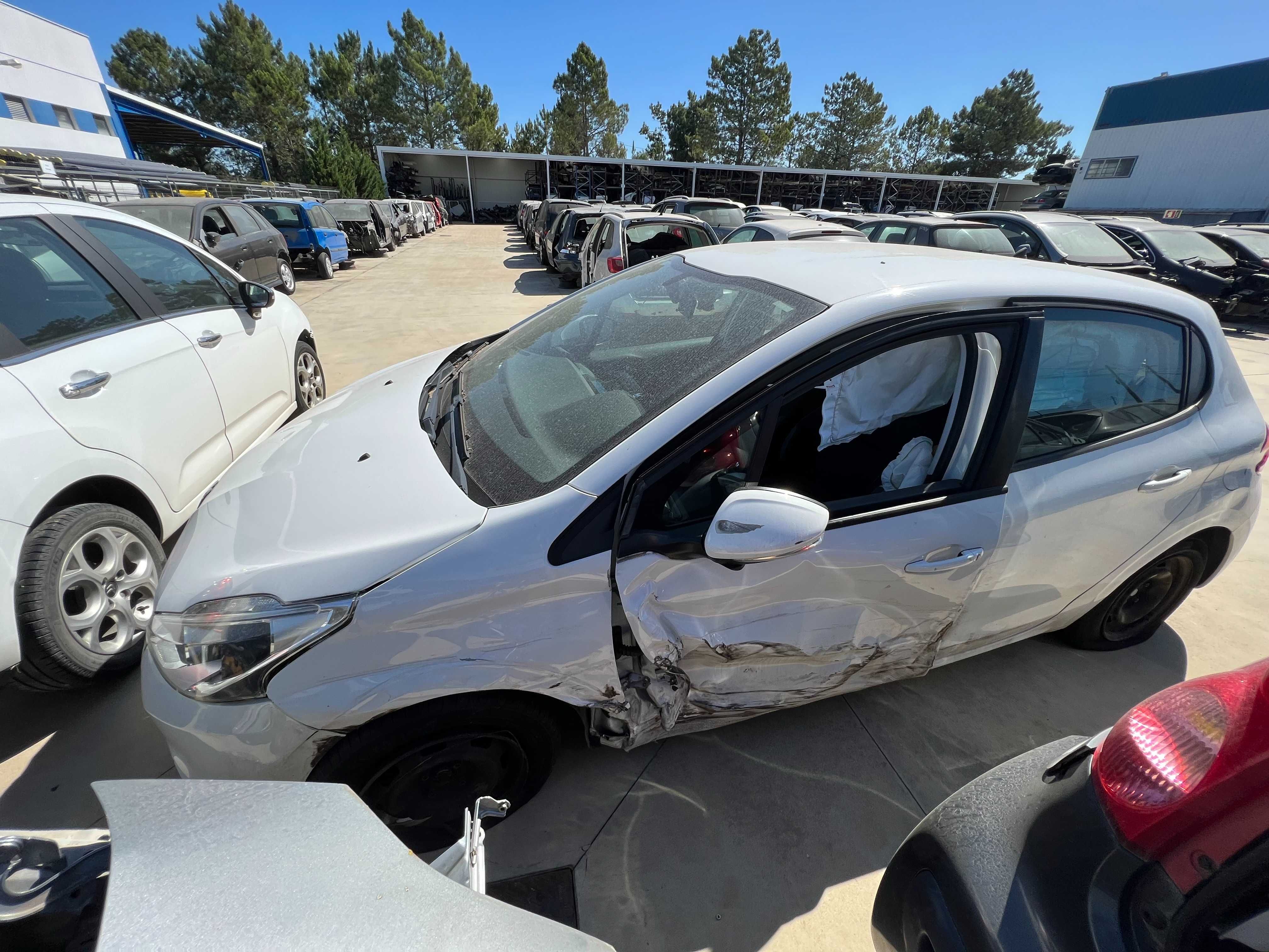 Peças Peugeot 208 Ano 2015 1.6 HDI