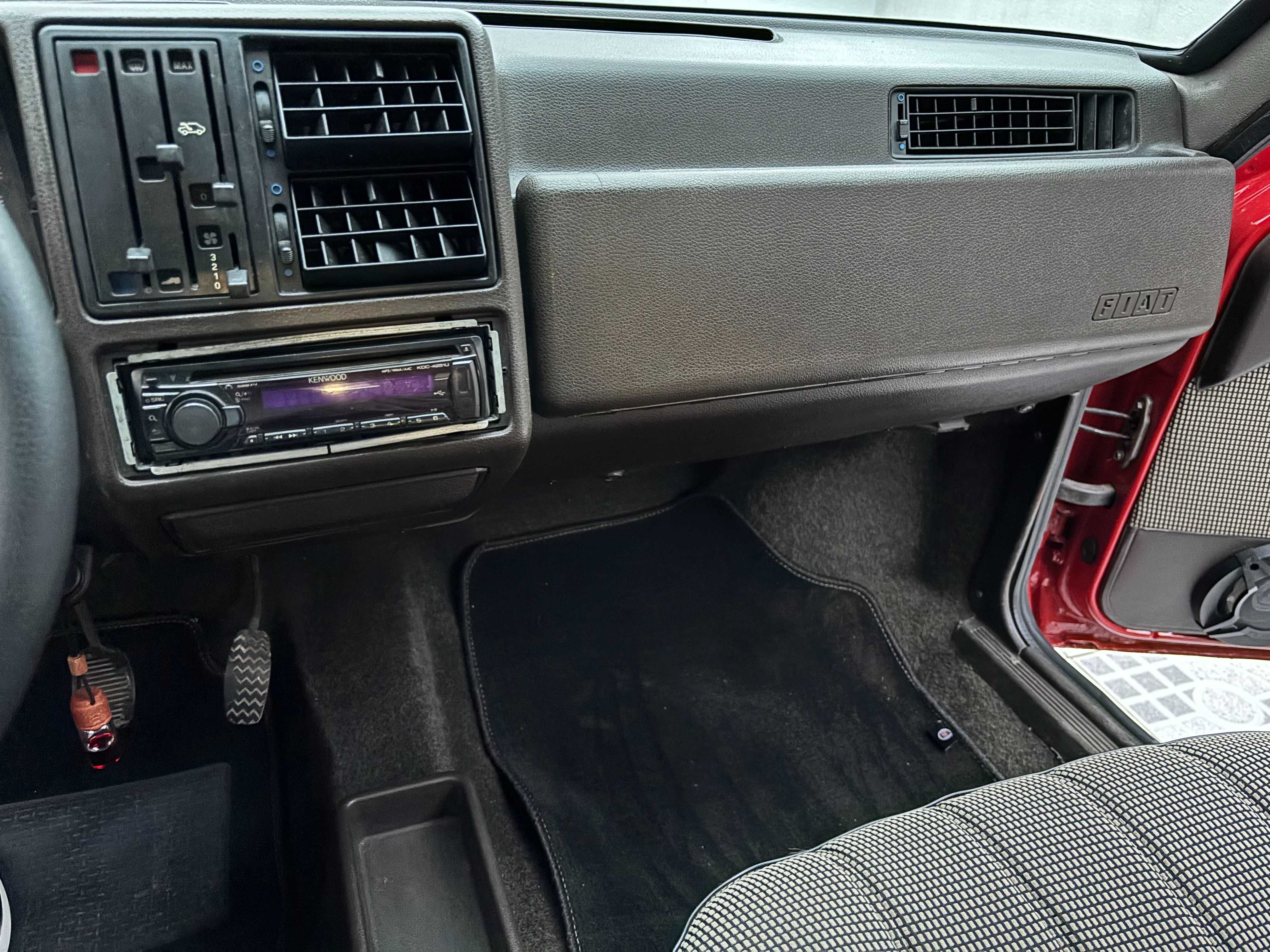 Vendo ou troco Fiat Ritmo 70 CL - Restaurado em Ótimas Condições