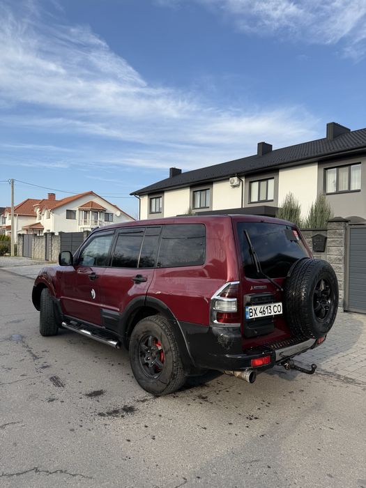 Mitsubishi pajero 3.5газ/бенз Повний Привід