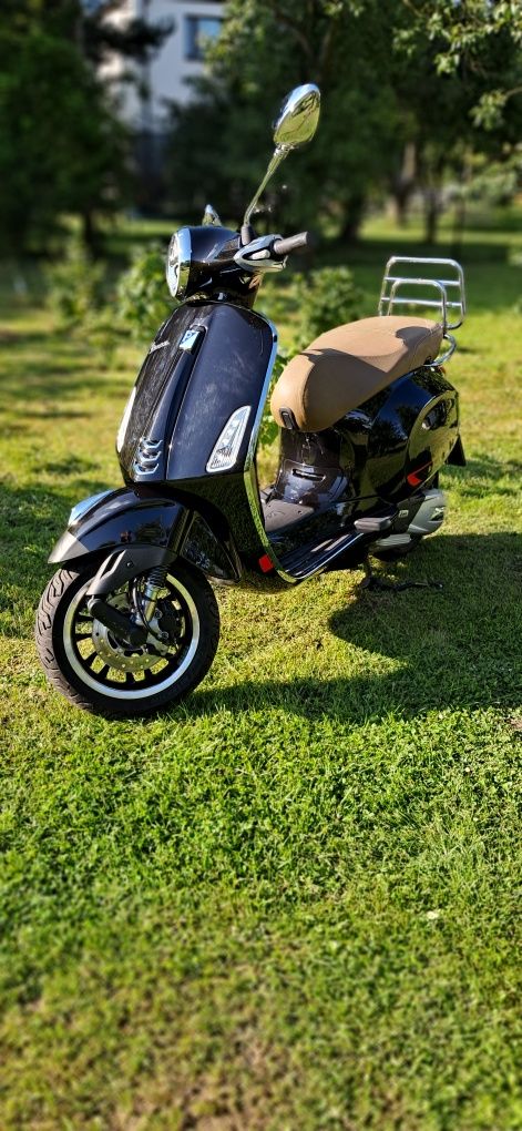Vespa Primavera 125