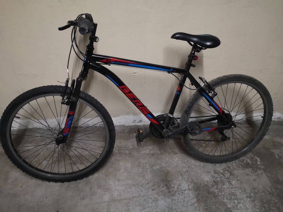 Vendo bicicleta em bom estado.