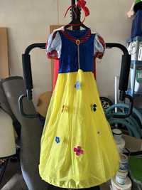 Vestido de carnaval Branca de Neve 7/8 anos