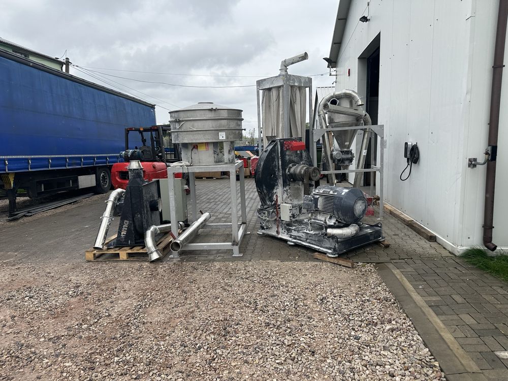 Pulweryzator P800 do tworzyw sztucznych