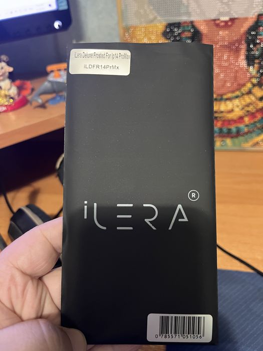 Захискне скло iLera Deluxe Frosted for iPhone 14 Pro Max