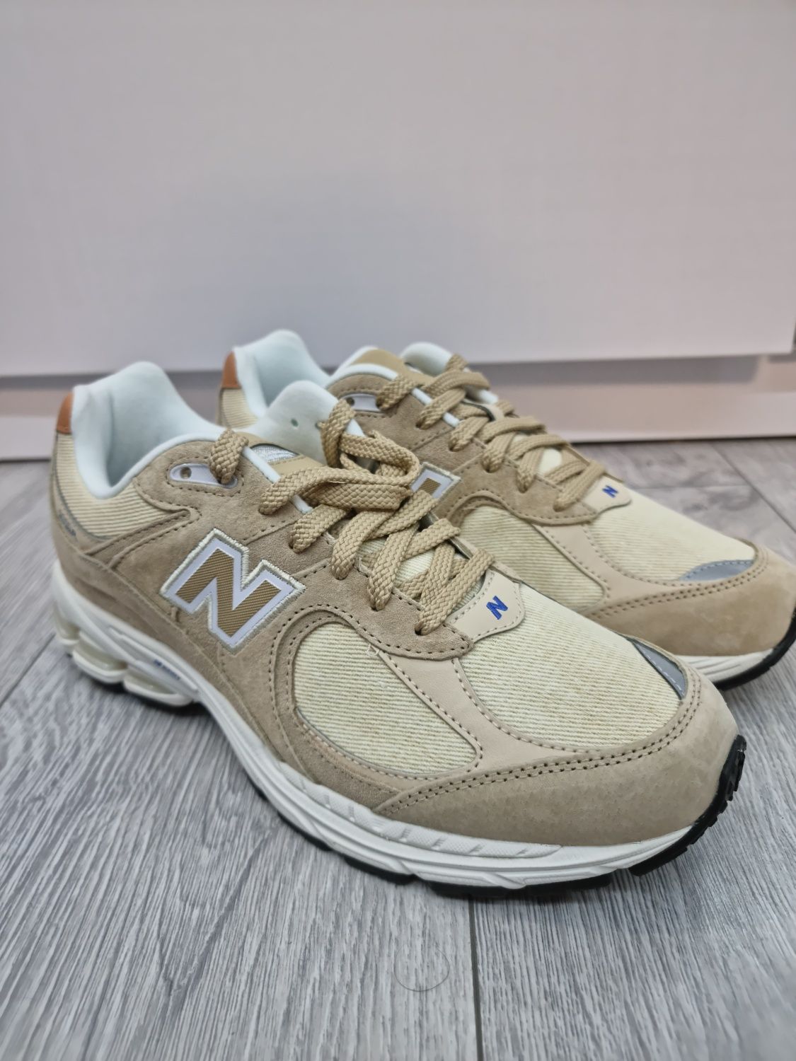 Кросівки NEW BALANCE 2002R  M2002REF