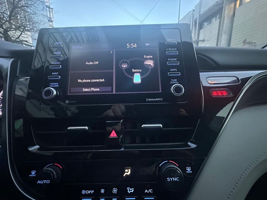 Автомобіль Toyota Camry 70, 2022 рік, гібрид, Тойота Камрі 70, 64000
