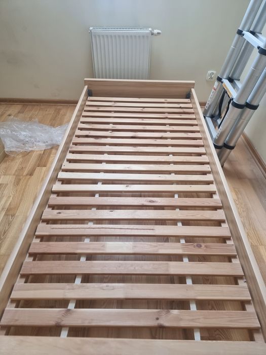 Łóżko jednoosobowe 95×205 z materacem