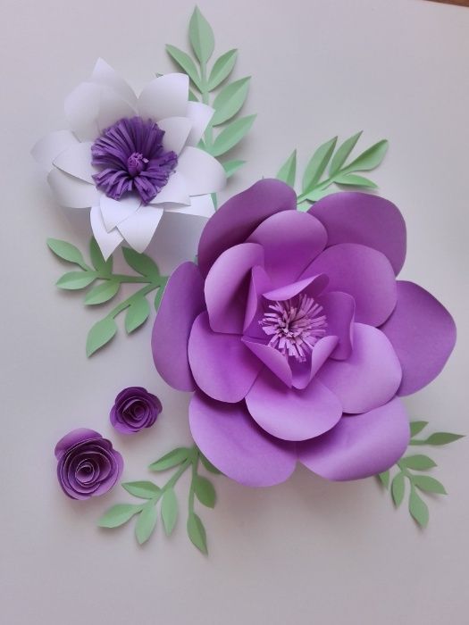 Flores de papel para decoração de festas e topos de bolo