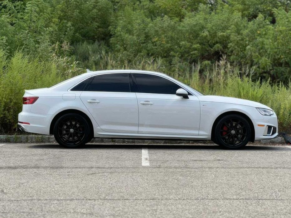 Audi A4 quattro Premium Plus      2019