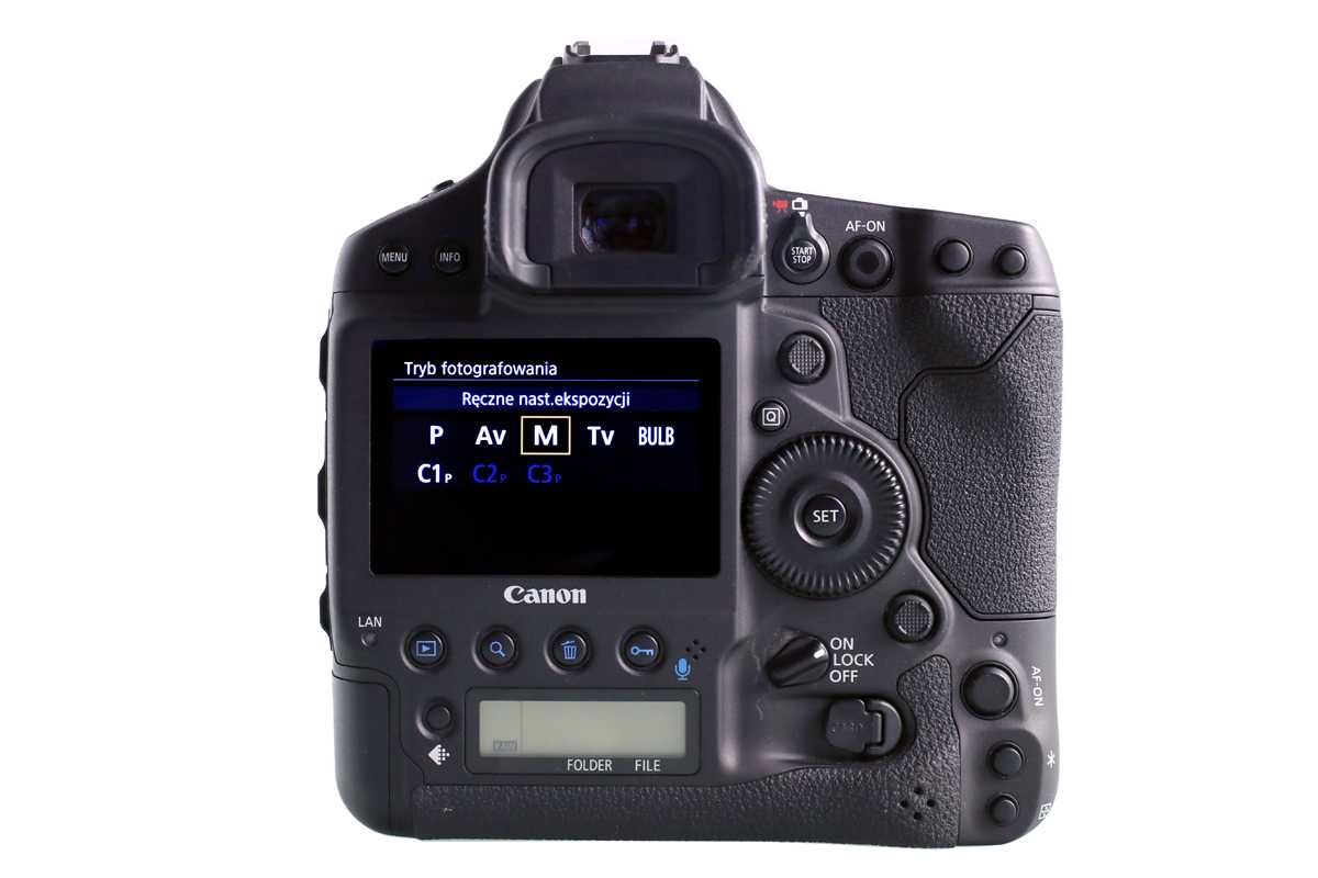 Canon EOS 1DX Mark III w stanie IDEALNYM -komplet z pudełkiem