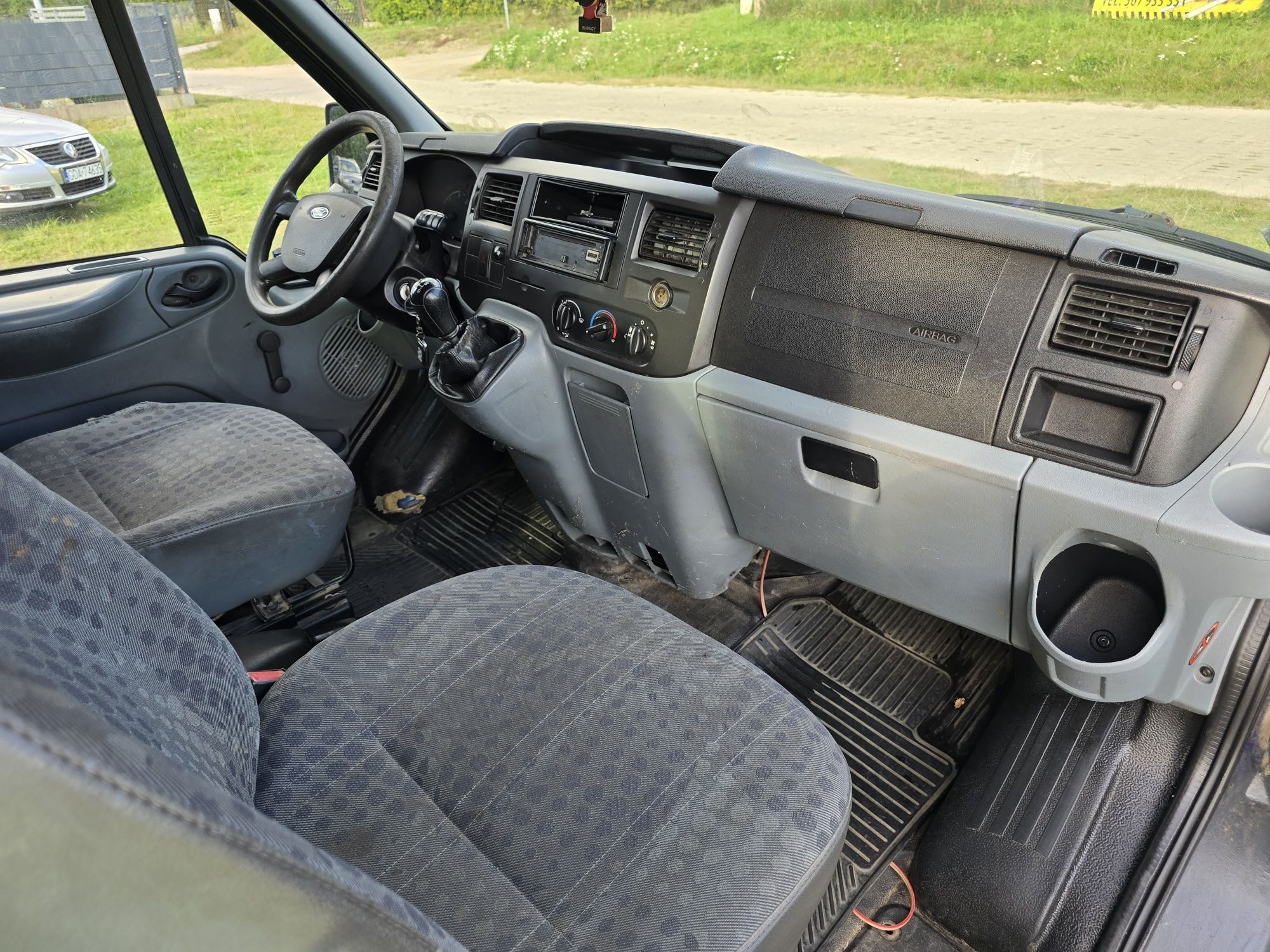 Ford Transit 2.2 diesel, 2006r, kamper, zarejestrowany na 6 osob.