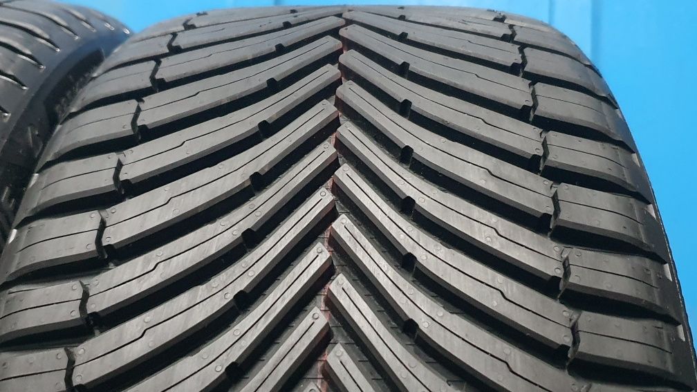 225/40 R18 Markowe opony całoroczne Bridgestone ! Rok 2024