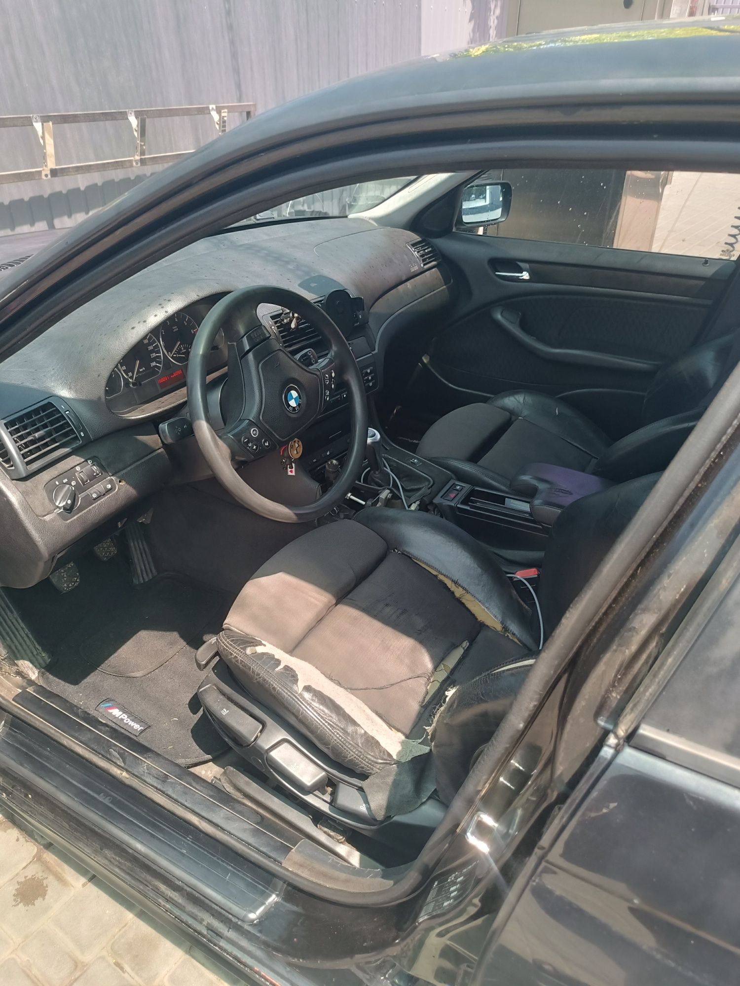 BMW E46 1999 рік