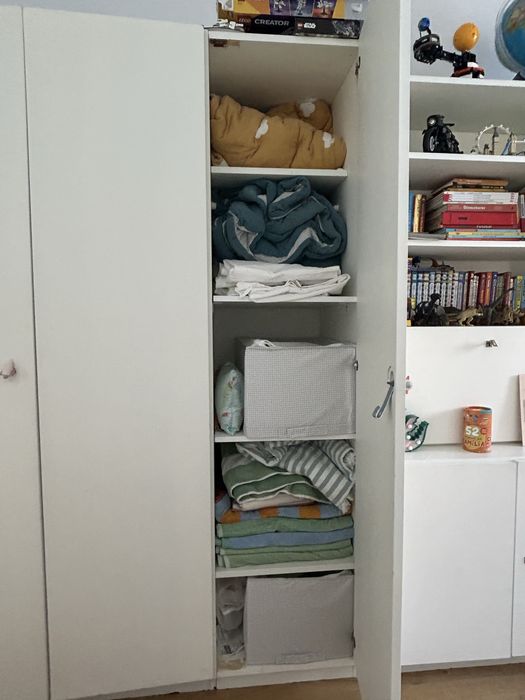 Armario vintage madeira maciça