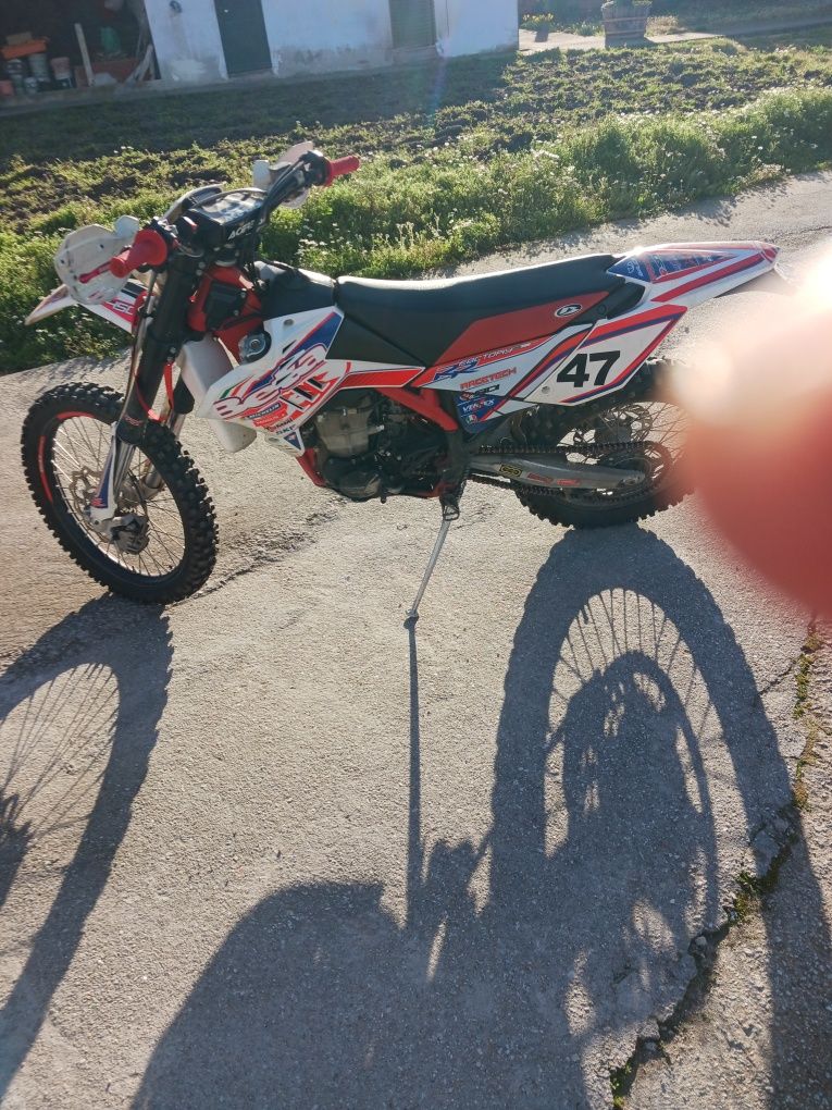 Vendo beta 450 enduro, matriculada 2011