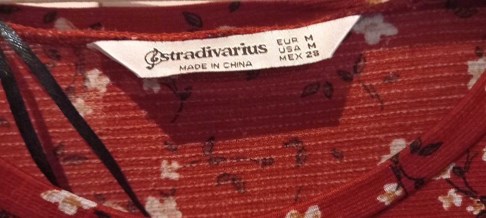 Vestido vermelho, com estampado florido, M - Stradivarius