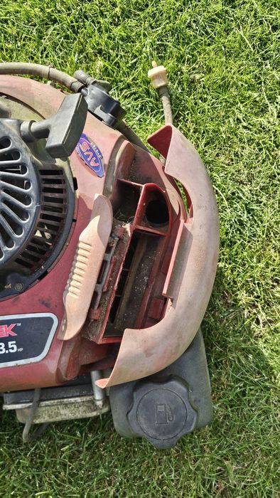 Silnik briggs stratton uszkodzony Intek 13,5