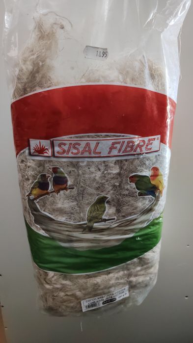 Vários material para aves