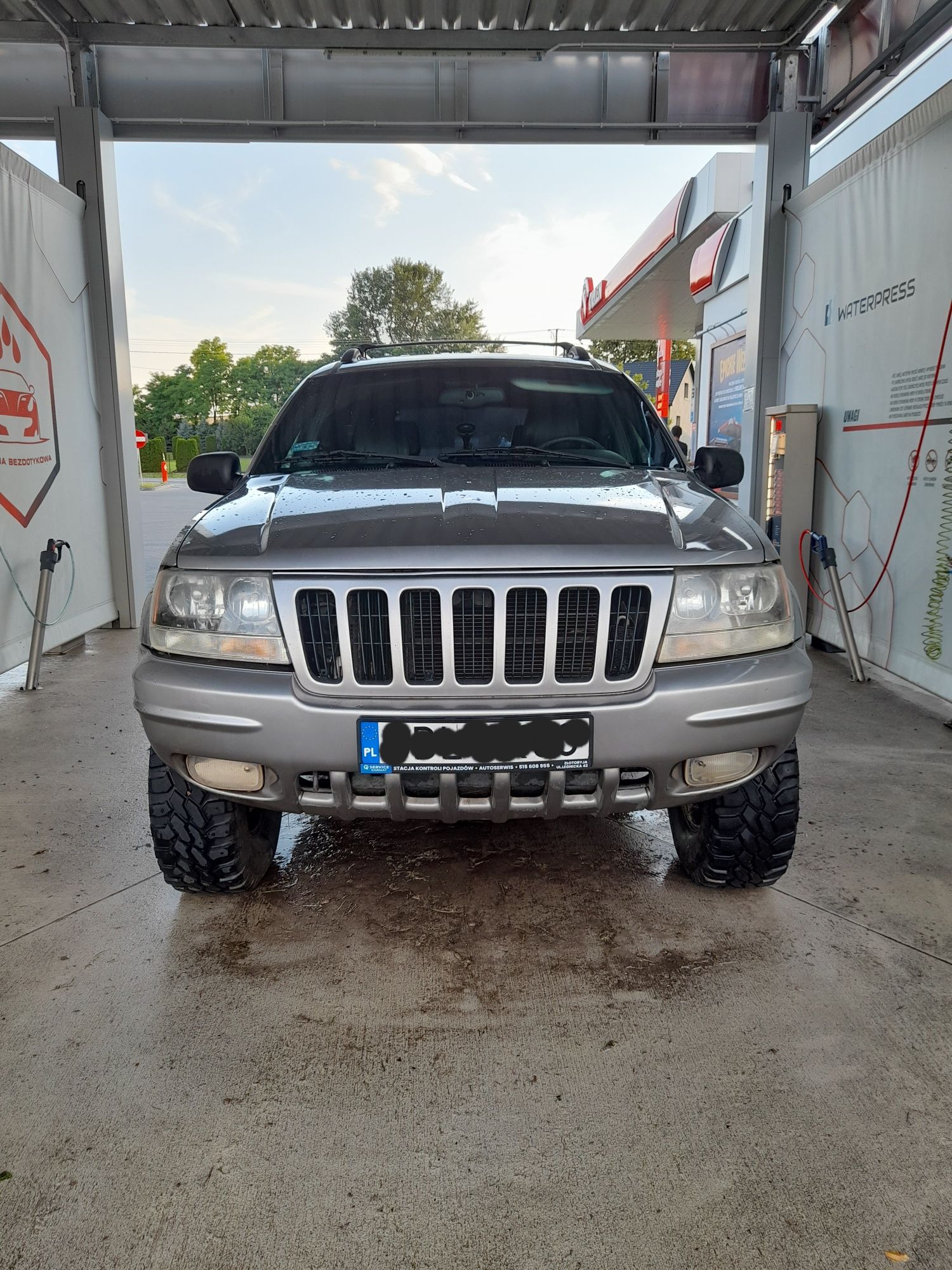 Jeep grand cherokee limited 4,7 lpg