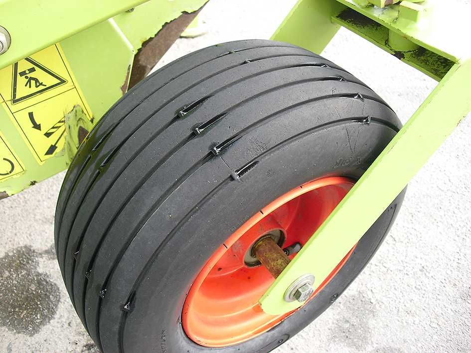 Пресс подборщик Claas Rollant 250 (Тюкопрес, Прес підбирач рулонний)