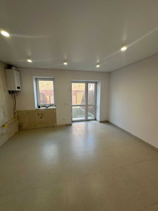 Продаж таунхауса з ремонтом. Центр м ірпінь.