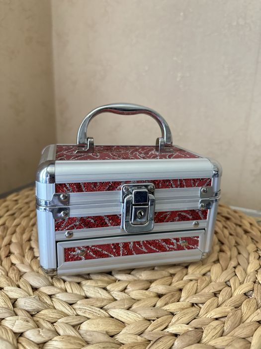 Скриня для прикрас