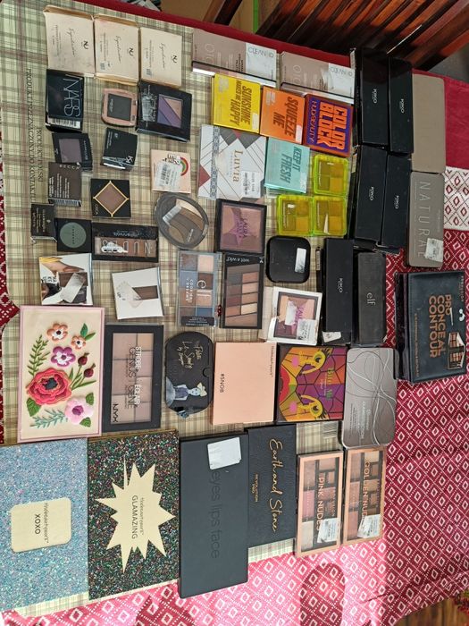 Paleta paletka cienie makijaż Bourjois nars kiko milennials becca