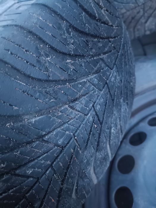 Felgi i opony Fulda całoroczne 195/65R15 VW Skoda octavia II