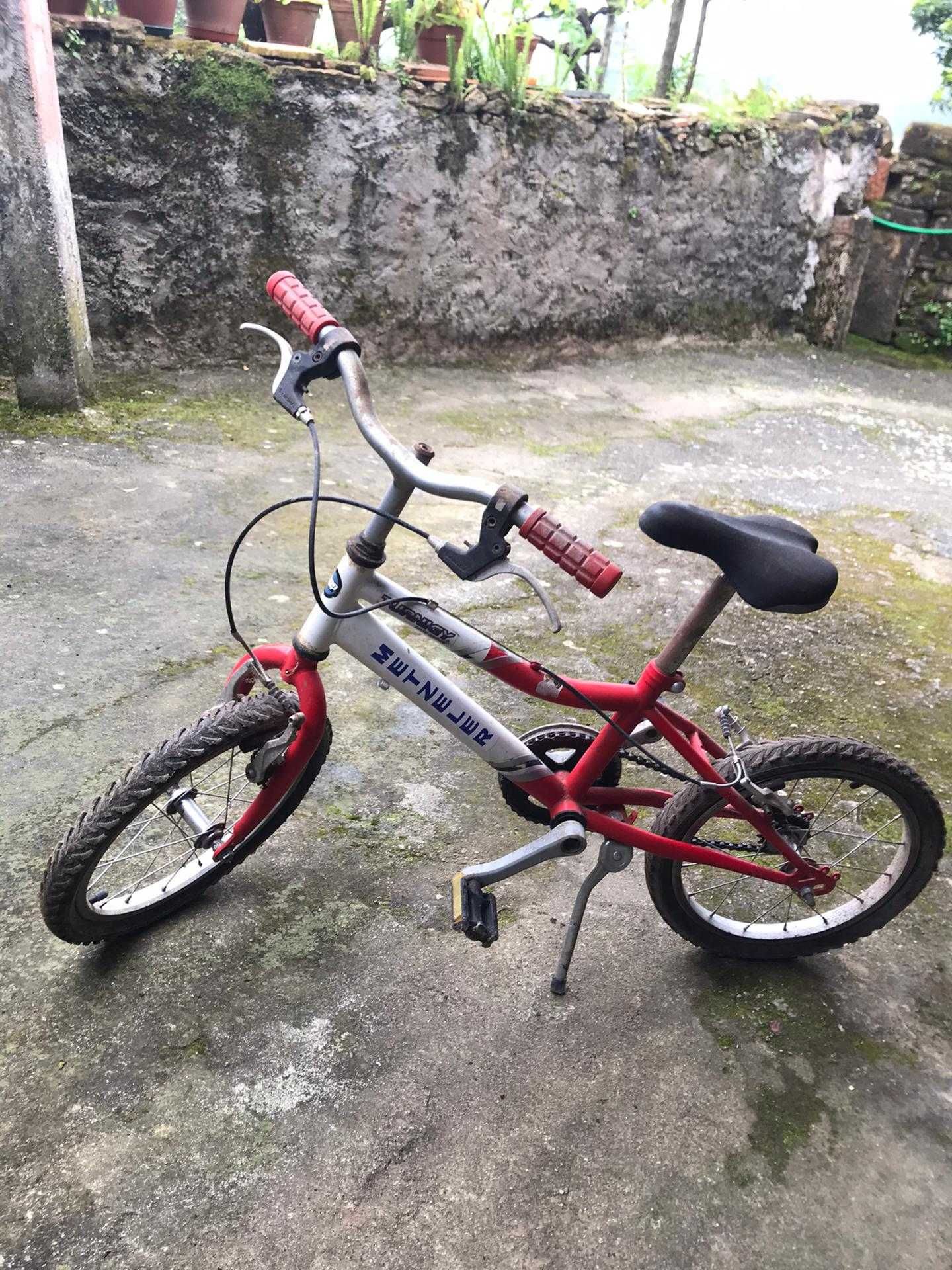 2 bicicletas  roda pequena -Totalmente funcionais