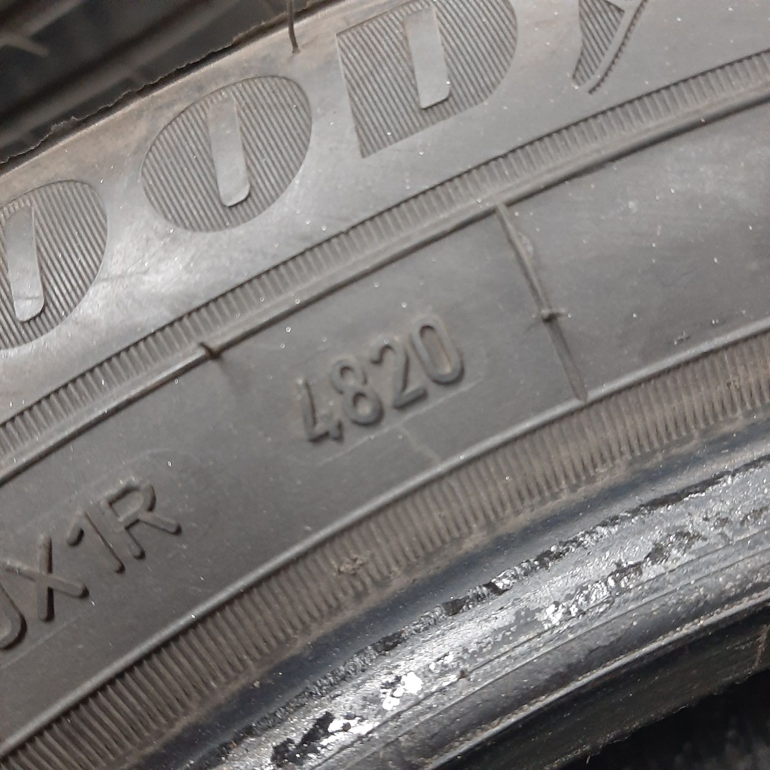 Opony Zimowe GOODYEARA 205/55R17 95V