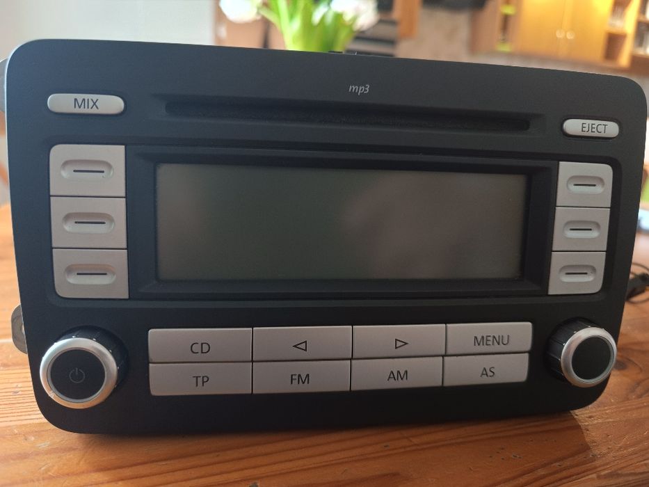Radio VW RCD300 mp3 z kodem, 100% sprawne, Passat B6, Golf V, Jetta