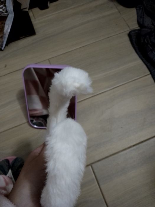 Пушистий обруч білий