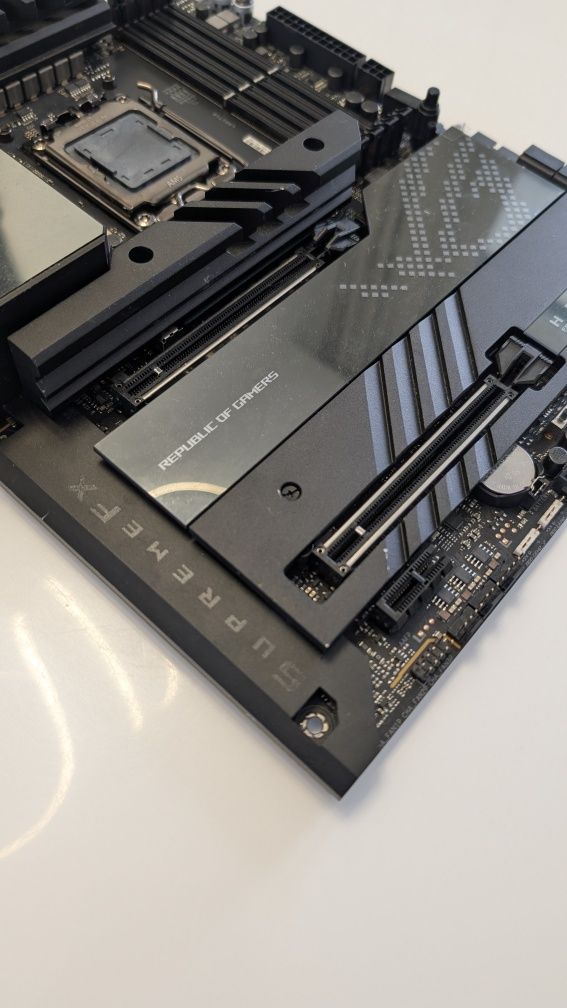 ASUS ROG Croshair X670E HERO AM5