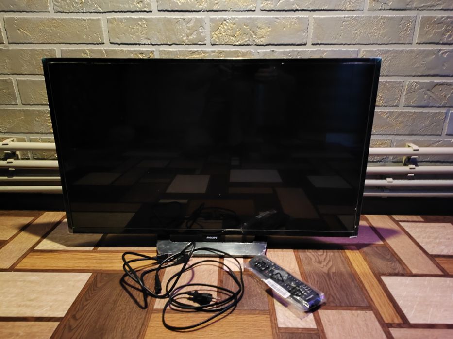 Телевізор Philips 32PFT 4100/12