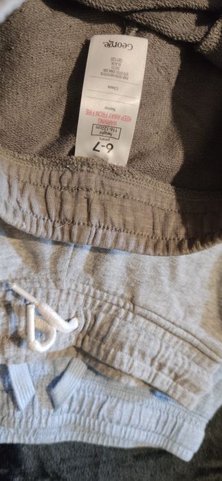 Тоненькі шорти 6-7 років, 116-122 см