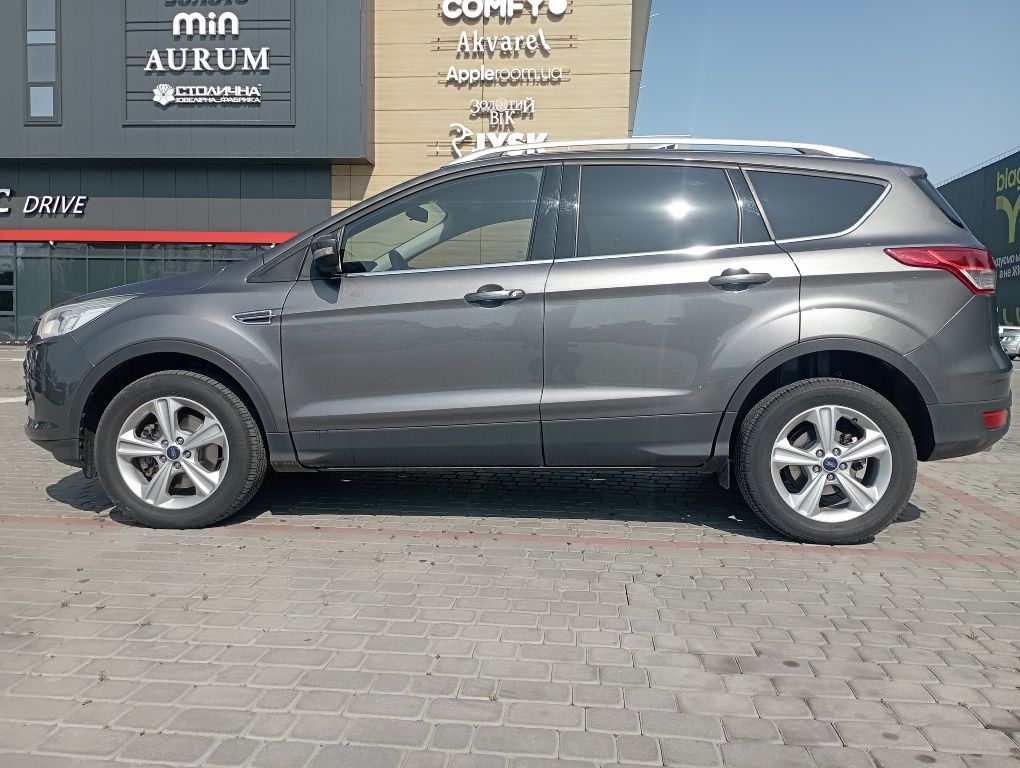 ТЕРМІНОВО Ford Kuga 19.06.2014 офіційна 2 л дизель автомат, 112 тис.км