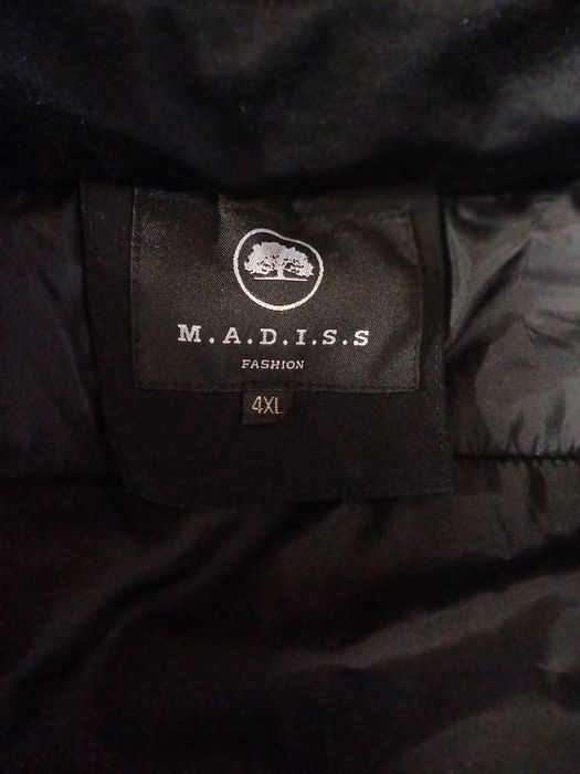 Продам пуховик у відмінному стані