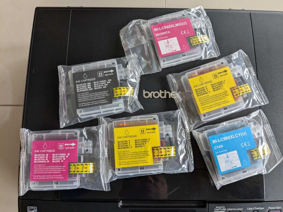 Impressora Multifunções jacto de tinta Brother DCP-J315W